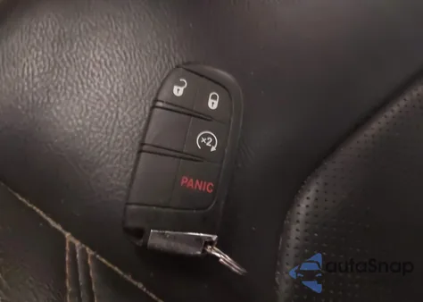 2019 Jeep Compass Limited 4X4 из США, поврежденный, VIN 3C4NJDCB5KT641853